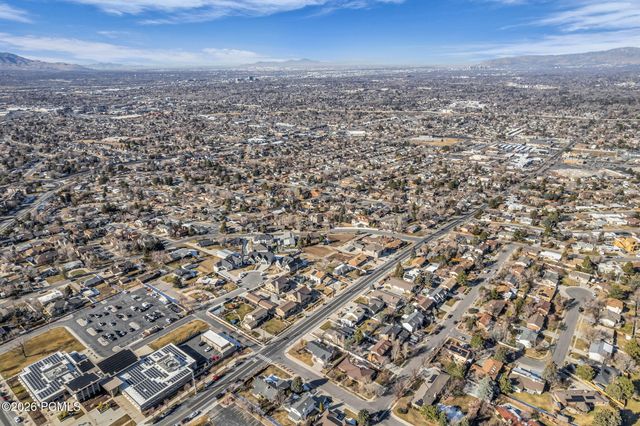 7462 S 2300, Cottonwood Heights, UT 84121