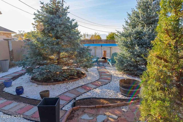 7462 S 2300, Cottonwood Heights, UT 84121