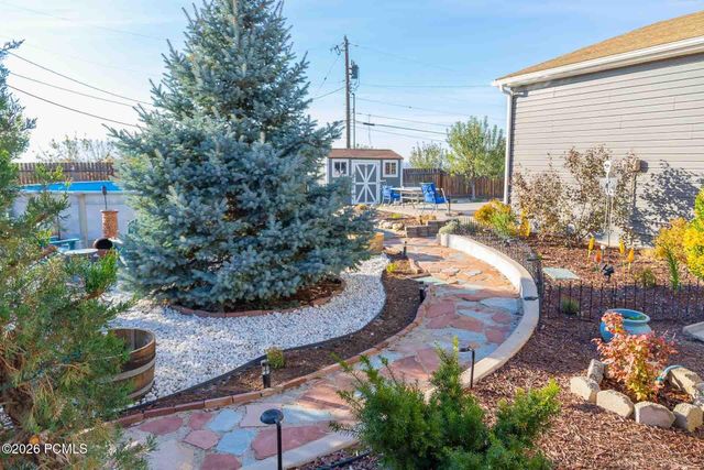 7462 S 2300, Cottonwood Heights, UT 84121