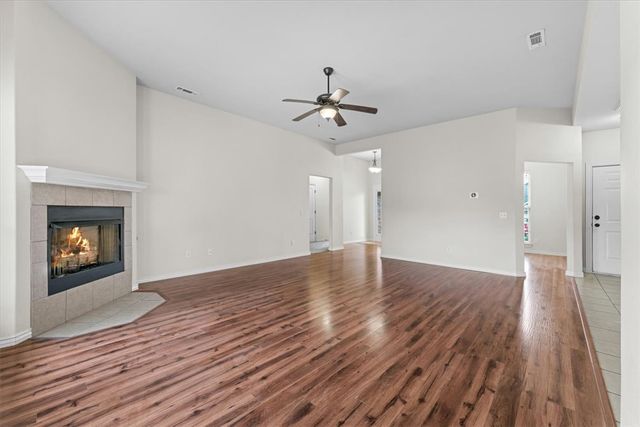 1302 Willow Bend Avenue, Bentonville, AR 72713