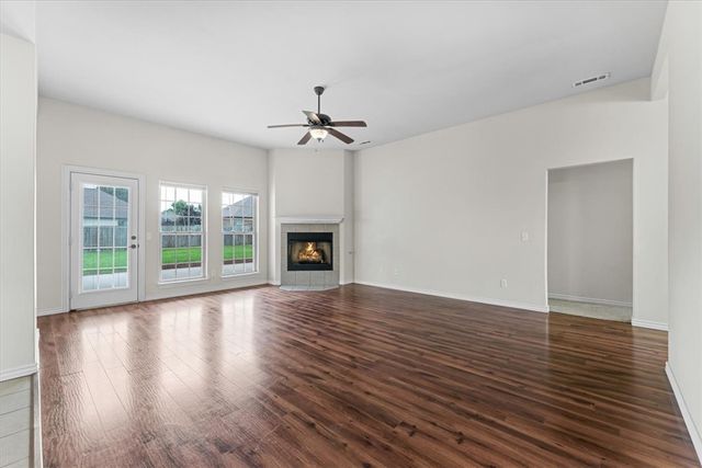 1302 Willow Bend Avenue, Bentonville, AR 72713