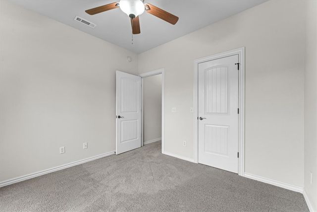 1302 Willow Bend Avenue, Bentonville, AR 72713