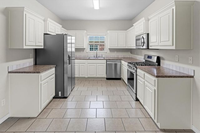 1302 Willow Bend Avenue, Bentonville, AR 72713