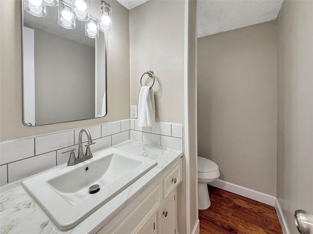 447 Pinehurst Drive, Brookeland, TX 75931