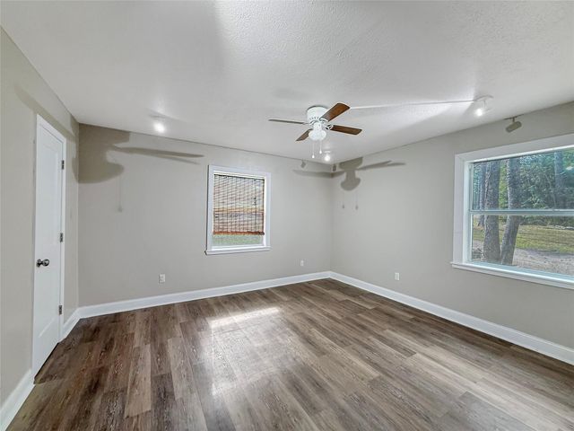 447 Pinehurst Drive, Brookeland, TX 75931