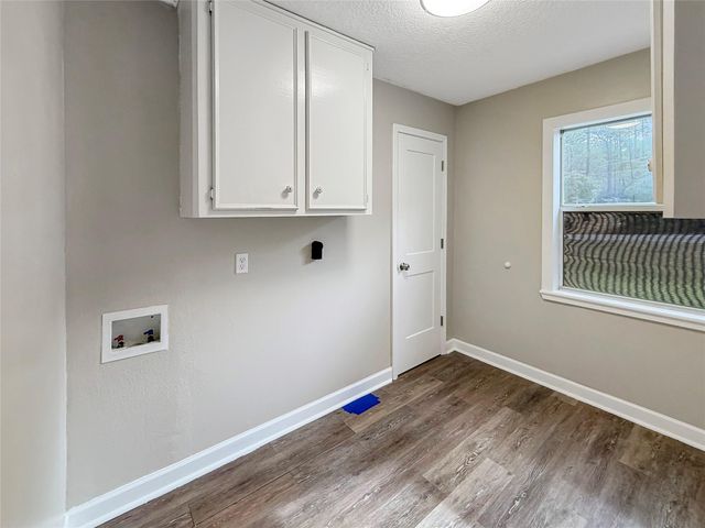 447 Pinehurst Drive, Brookeland, TX 75931