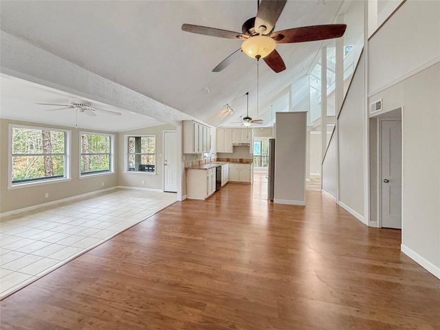 447 Pinehurst Drive, Brookeland, TX 75931