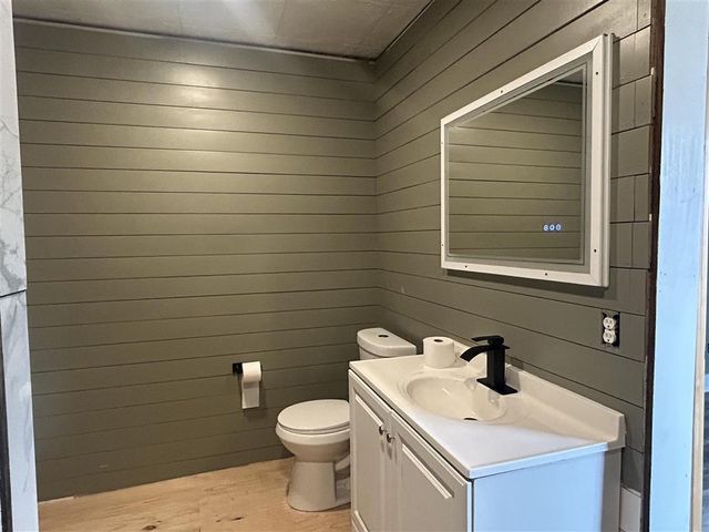 2099 Claude Hebert Road, Lake Charles, LA 70615