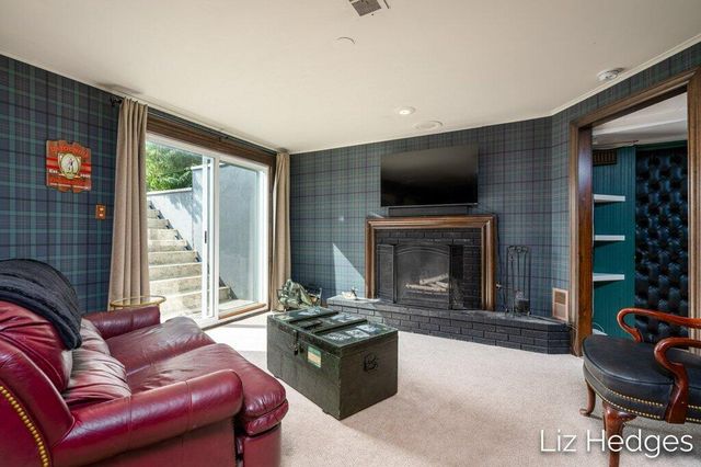 1949 Meadowfield Drive NE, Grand Rapids, MI 49505