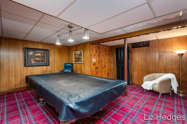 1949 Meadowfield Drive NE, Grand Rapids, MI 49505