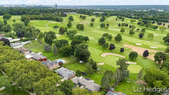1949 Meadowfield Drive NE, Grand Rapids, MI 49505