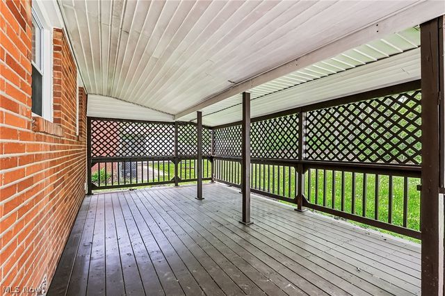 3138 Starlite Drive NW, Warren, OH 44485