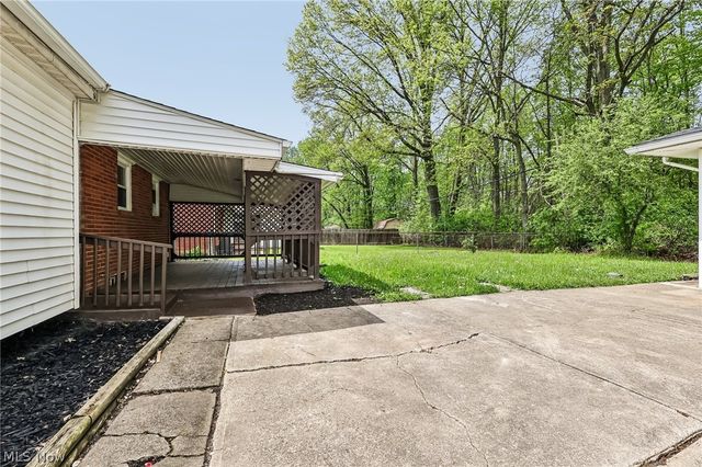 3138 Starlite Drive NW, Warren, OH 44485