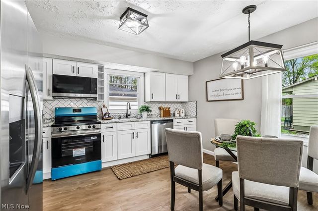 3138 Starlite Drive NW, Warren, OH 44485