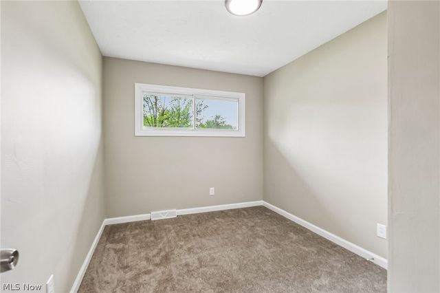 3138 Starlite Drive NW, Warren, OH 44485