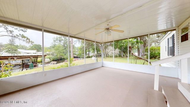 142 WATERSIDE Avenue, Satsuma, FL 32189