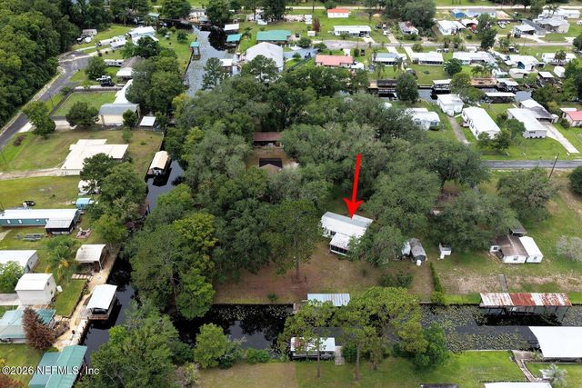 142 WATERSIDE Avenue, Satsuma, FL 32189