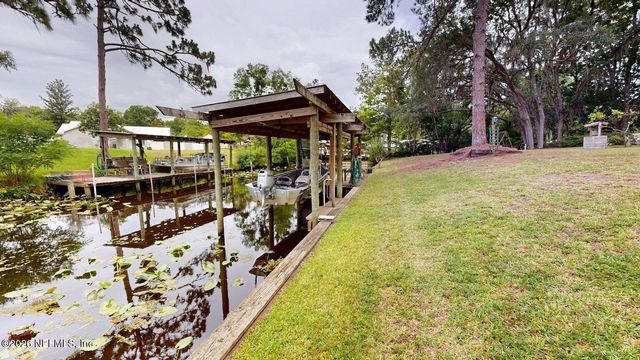 142 WATERSIDE Avenue, Satsuma, FL 32189