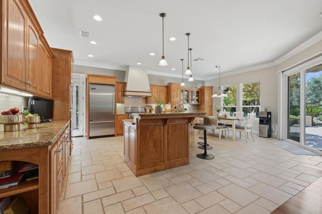 8555 Willow Gate Ct, Granite Bay, CA 95746