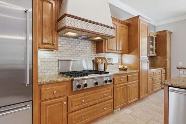 8555 Willow Gate Ct, Granite Bay, CA 95746
