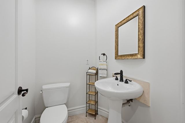 8555 Willow Gate Ct, Granite Bay, CA 95746