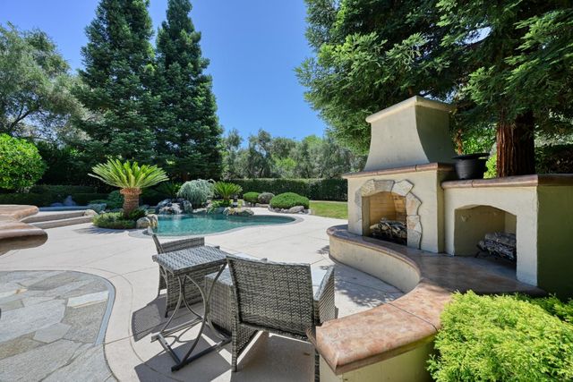 8555 Willow Gate Ct, Granite Bay, CA 95746