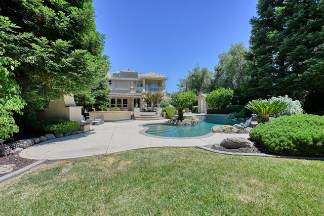 8555 Willow Gate Ct, Granite Bay, CA 95746