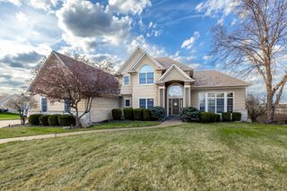 2916 E 45th Court, Davenport, IA 52804