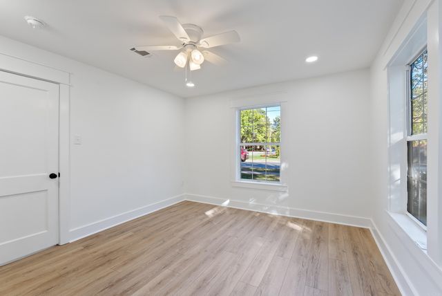 1069 Donaghey, Conway, AR 72034