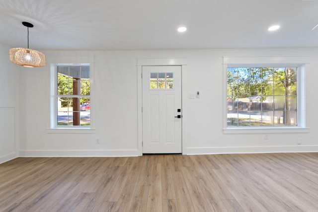 1069 Donaghey, Conway, AR 72034