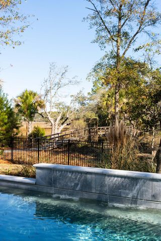 3891 Sawyers Island Drive, Mount Pleasant, SC 29466