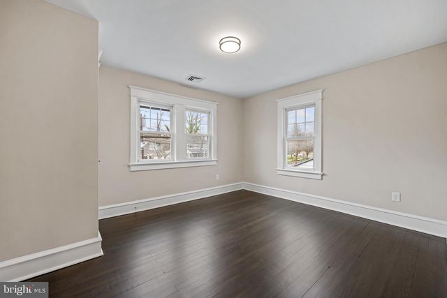 19 CONWELL AVE, Cherry Hill, NJ 08002