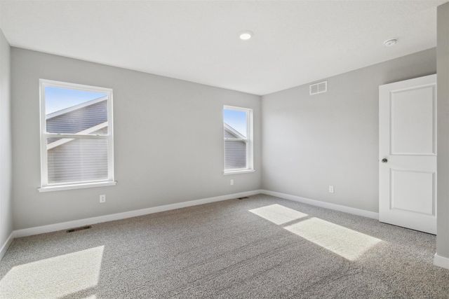 1661 Shasta Drive, Shakopee, MN 55379