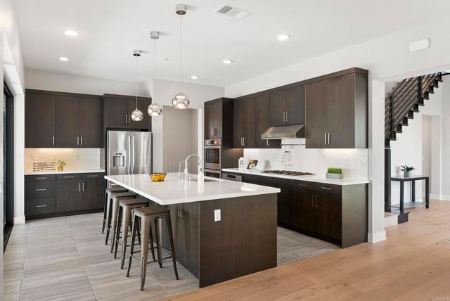 6163 Sagebrush Bend Way, San Diego, CA 92130