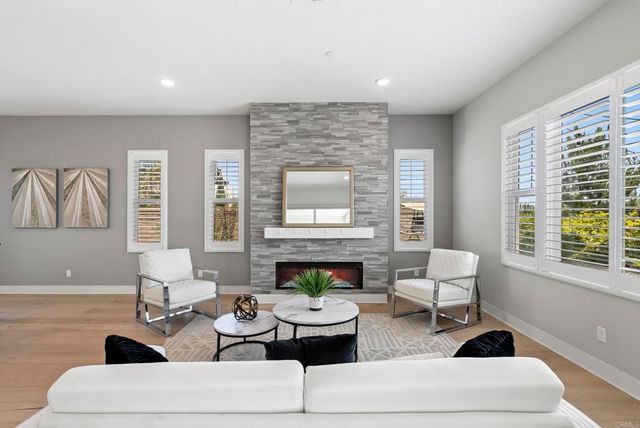 6163 Sagebrush Bend Way, San Diego, CA 92130