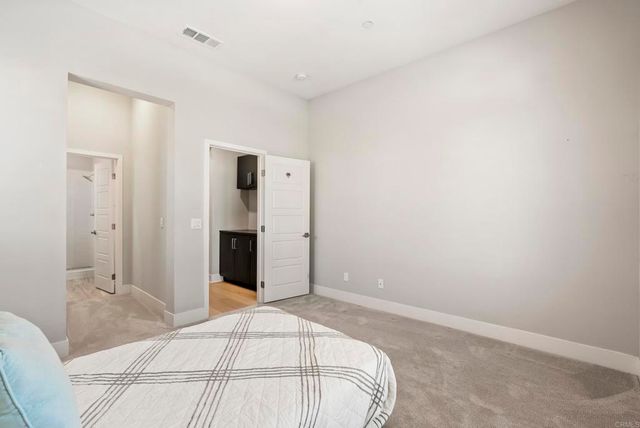 6163 Sagebrush Bend Way, San Diego, CA 92130