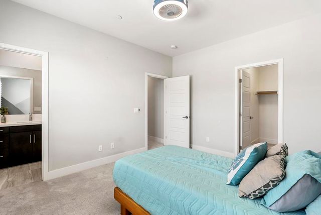 6163 Sagebrush Bend Way, San Diego, CA 92130