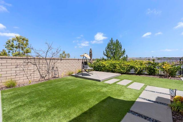 6163 Sagebrush Bend Way, San Diego, CA 92130