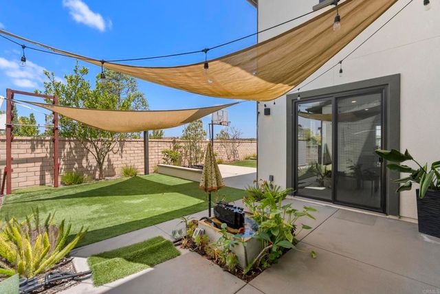 6163 Sagebrush Bend Way, San Diego, CA 92130