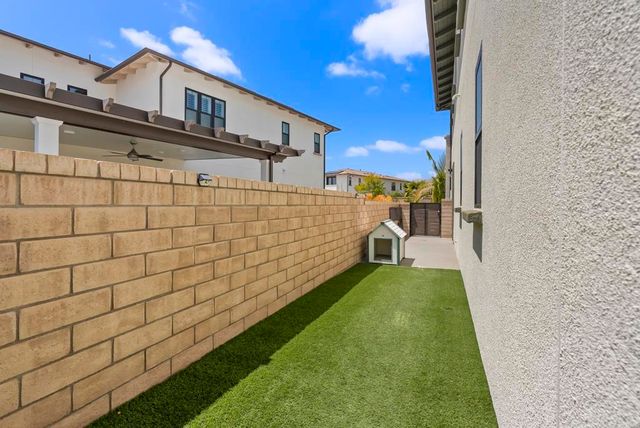 6163 Sagebrush Bend Way, San Diego, CA 92130