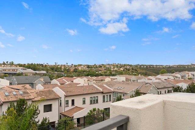6163 Sagebrush Bend Way, San Diego, CA 92130