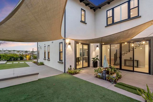 6163 Sagebrush Bend Way, San Diego, CA 92130