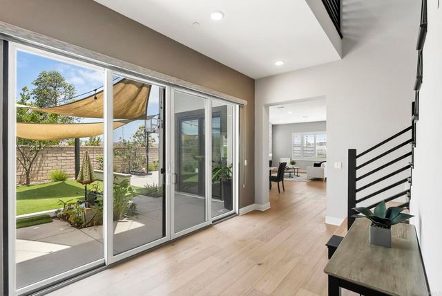 6163 Sagebrush Bend Way, San Diego, CA 92130