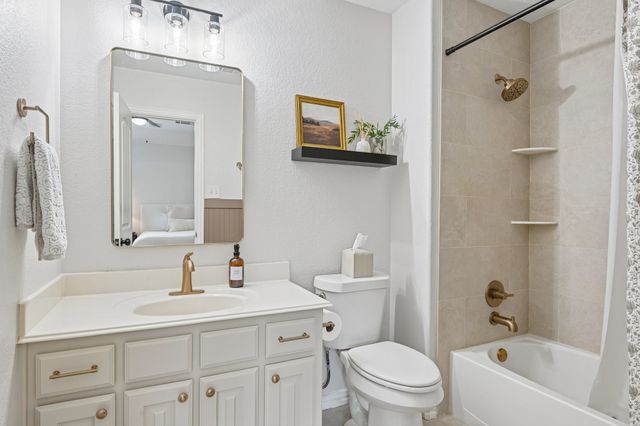 4018 Enclave Lane, Rowlett, TX 75089