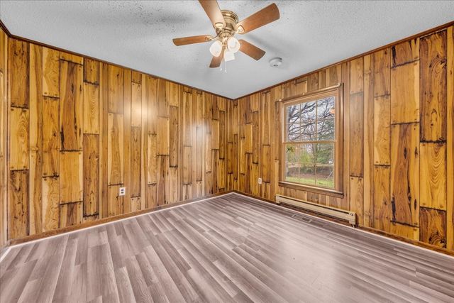 588 Sweeton Hill Rd, Coalmont, TN 37313