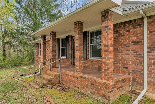 588 Sweeton Hill Rd, Coalmont, TN 37313