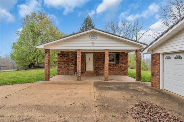 588 Sweeton Hill Rd, Coalmont, TN 37313
