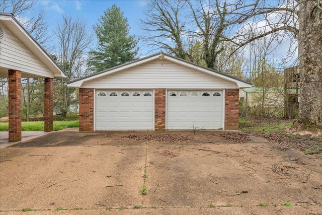 588 Sweeton Hill Rd, Coalmont, TN 37313