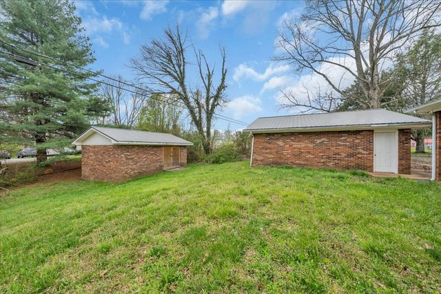 588 Sweeton Hill Rd, Coalmont, TN 37313