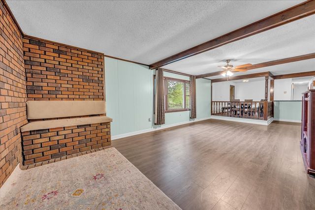 588 Sweeton Hill Rd, Coalmont, TN 37313